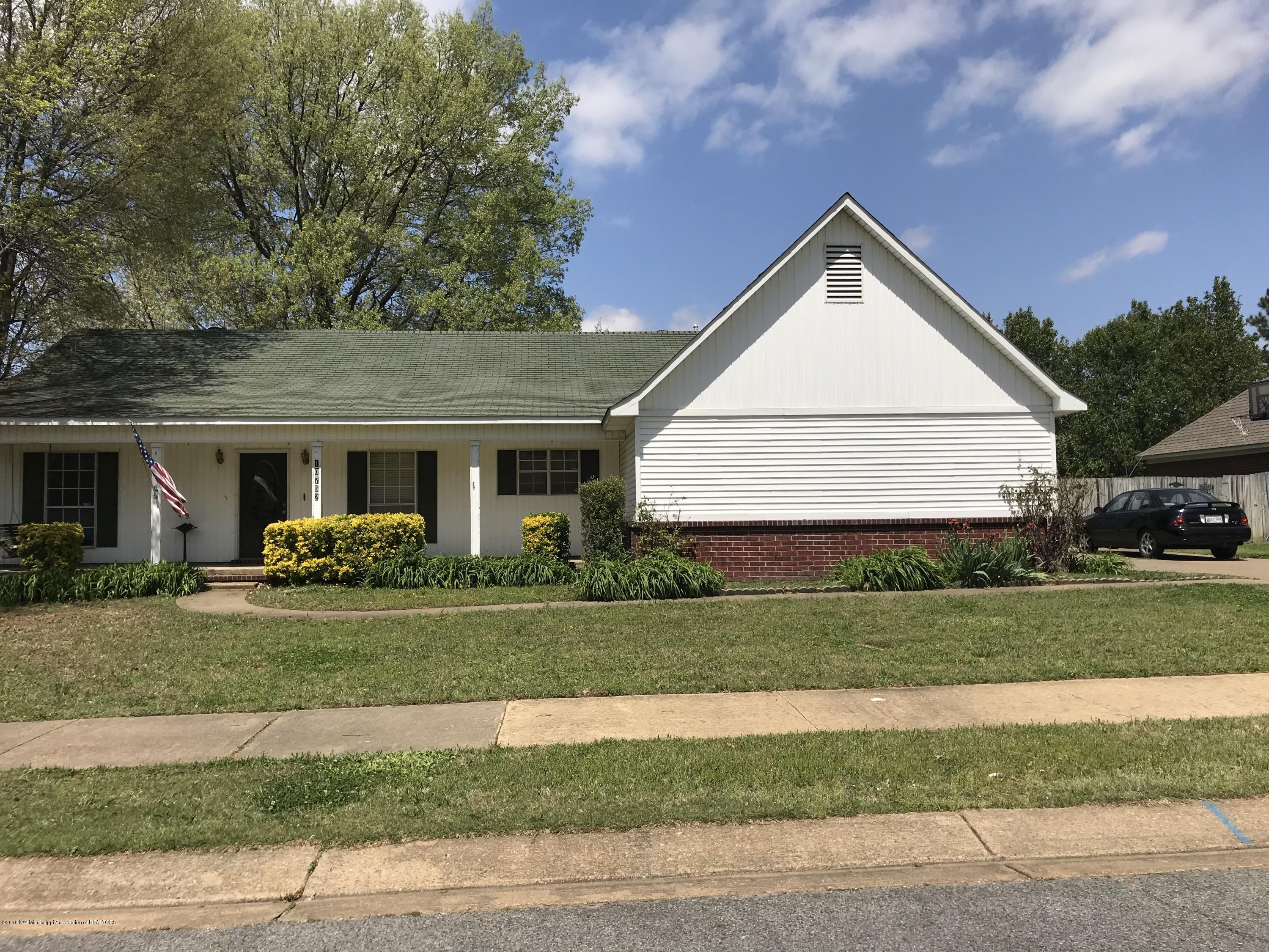 10752 Ridgefield Drive Olive Branch, MS 38654 - Photo 1 of 37 Front of Home