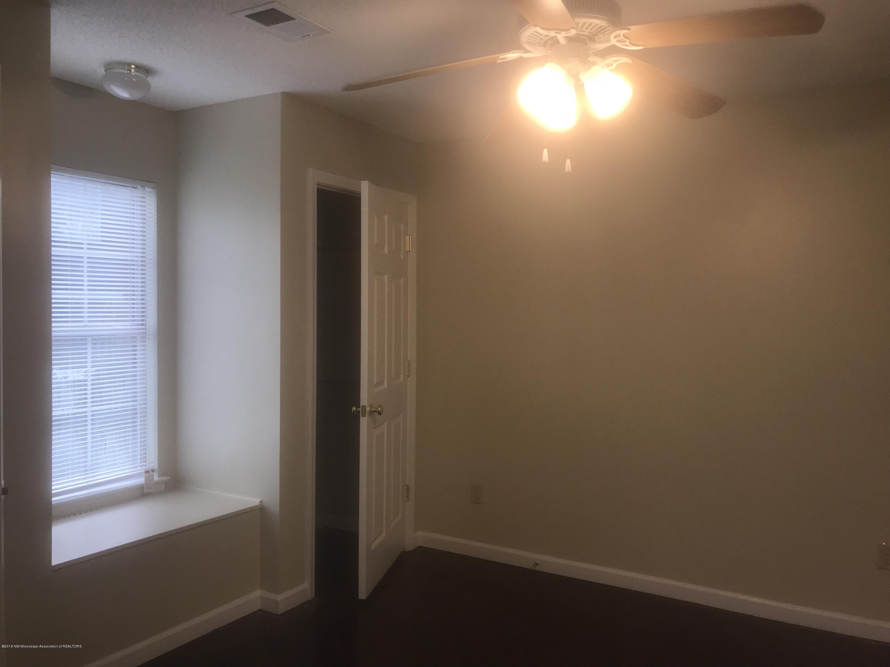 10752 Ridgefield Drive Olive Branch, MS 38654 - Photo 21 of 37 IMG_4316
