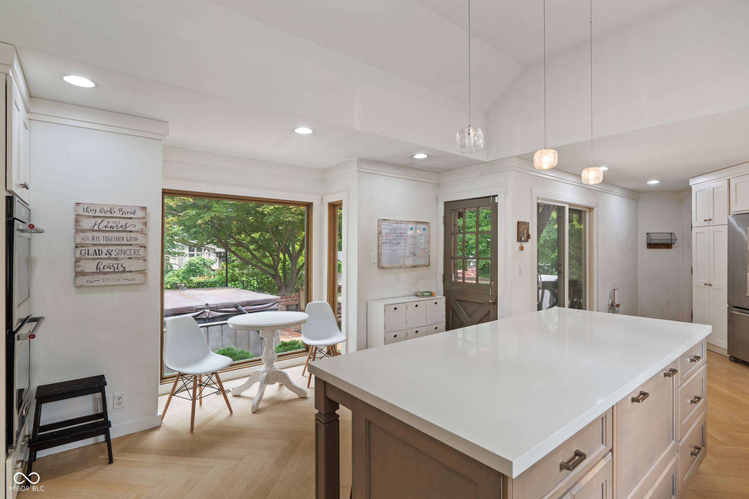 35 Spring Drive Zionsville, IN 46077 - Photo 16 of 103