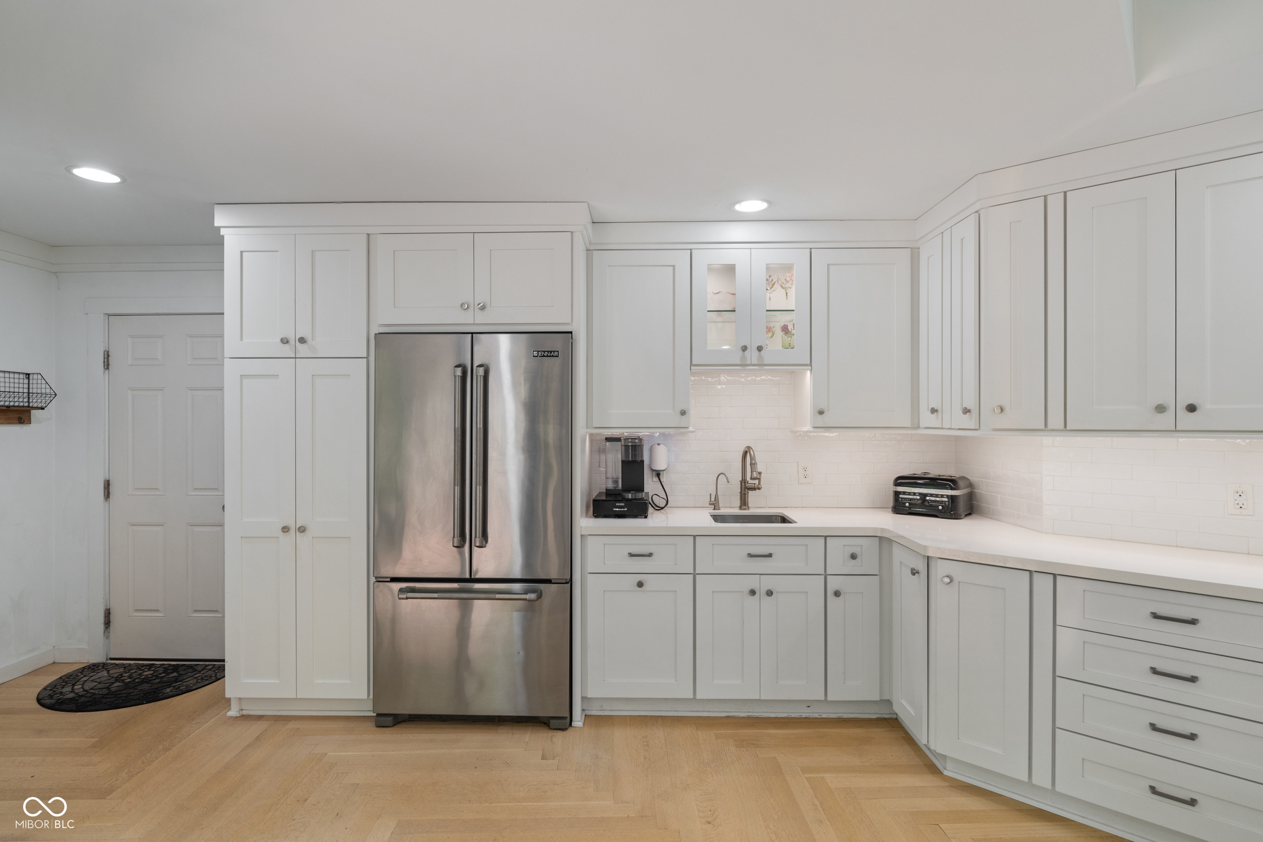 35 Spring Drive Zionsville, IN 46077 - Photo 17 of 103