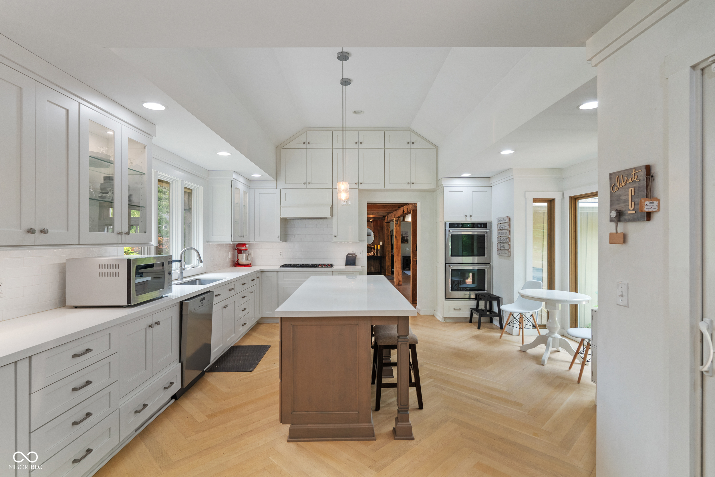 35 Spring Drive Zionsville, IN 46077 - Photo 19 of 103