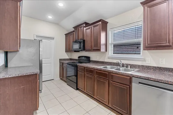 $2,125 | 2035 Karsen Lane, Heartland, TX 75126