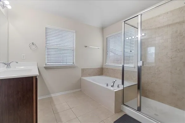 $2,125 | 2035 Karsen Lane, Heartland, TX 75126