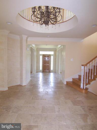 1154 Markell Court Reston, VA 20194 - Photo 2 of 23 Entrance / Foyer