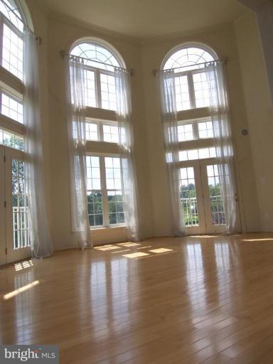 1154 Markell Court Reston, VA 20194 - Photo 7 of 23 Great Room