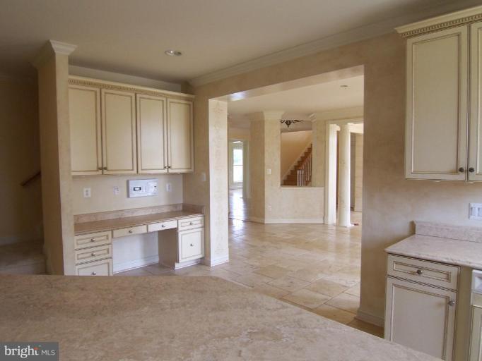 1154 Markell Court Reston, VA 20194 - Photo 9 of 23 Kitchen #2