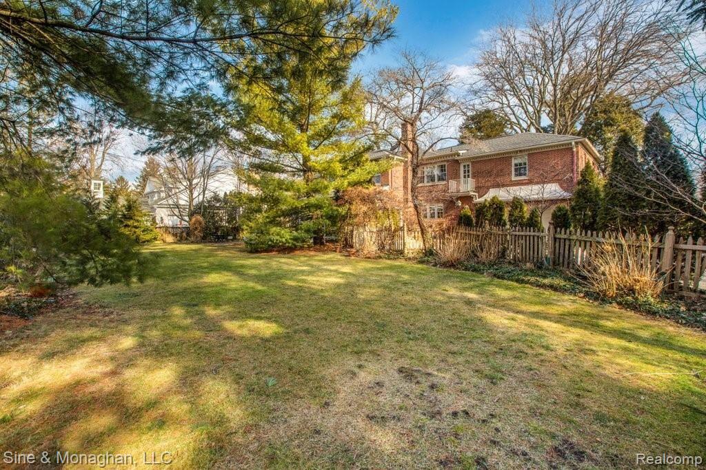 55 Lewiston Road Grosse Pointe Farms, MI 48236 - Photo 45 of 59