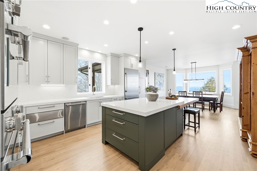 110 Pinnacle Ridge Road Beech Mountain, NC 28604 - Photo 11 of 50