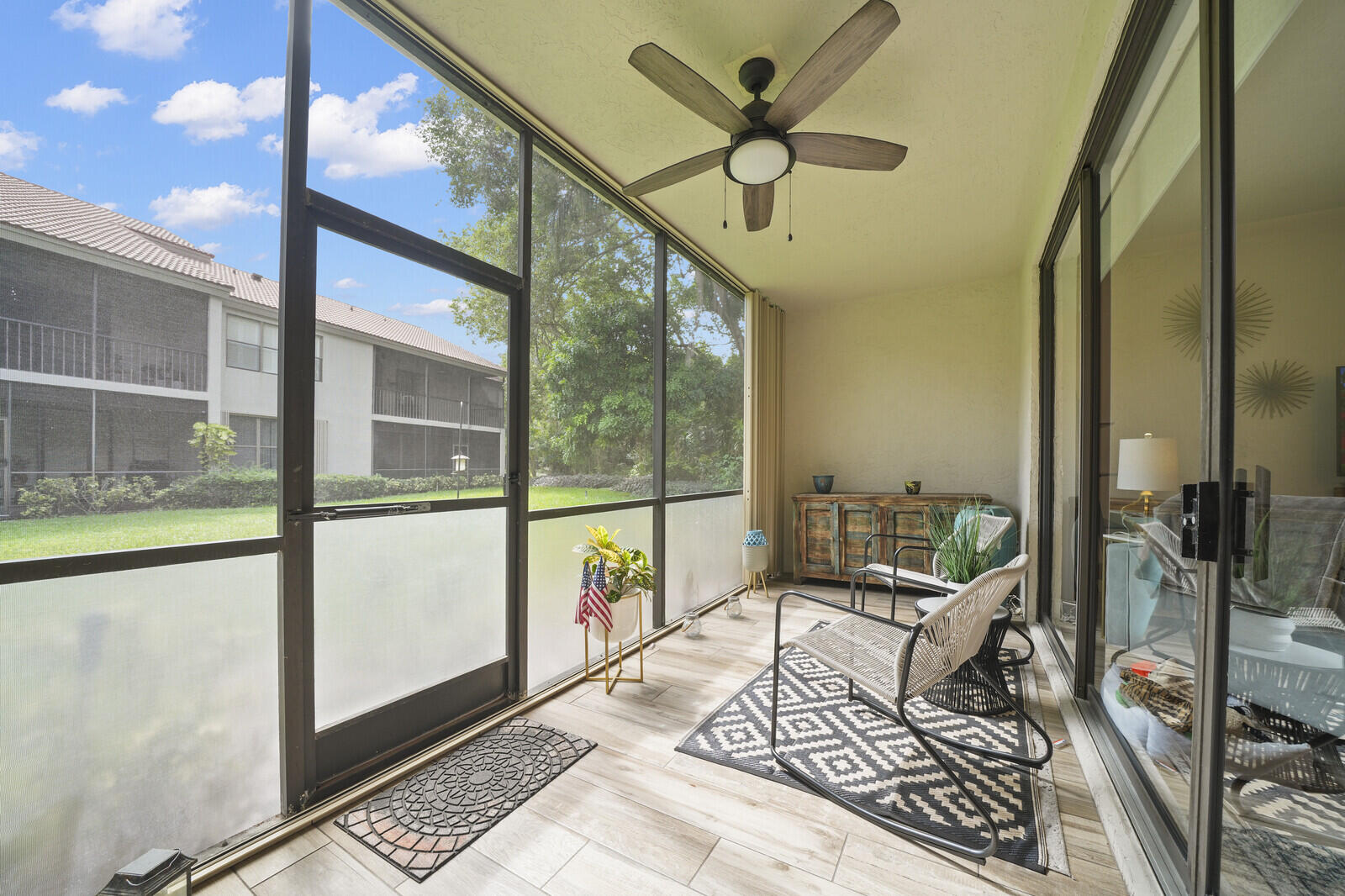 5780 Coach House Circle, Unit C Boca Raton, FL 33486 - Photo 27 of 32 Patio