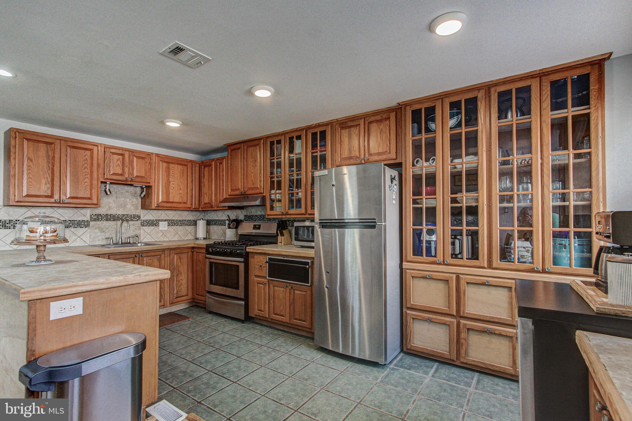 836 Andover Road Lansdale, PA 19446 - Photo 14 of 32 Gallery Image 14