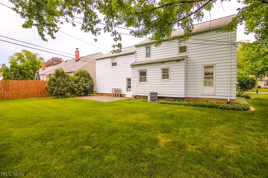 1169 Roland Road Lyndhurst, OH 44124 - Photo 29 of 30