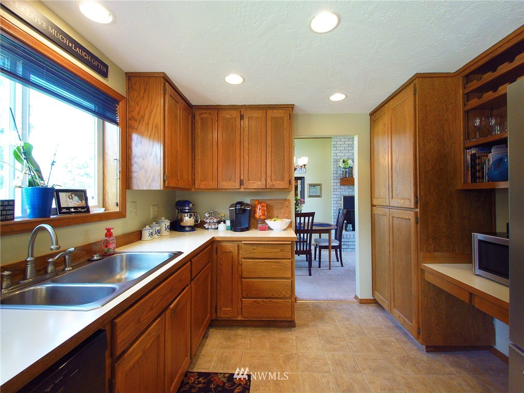 224 View Ridge Drive Port Angeles, WA 98362 - Photo 4 of 25 Gallery Image 4