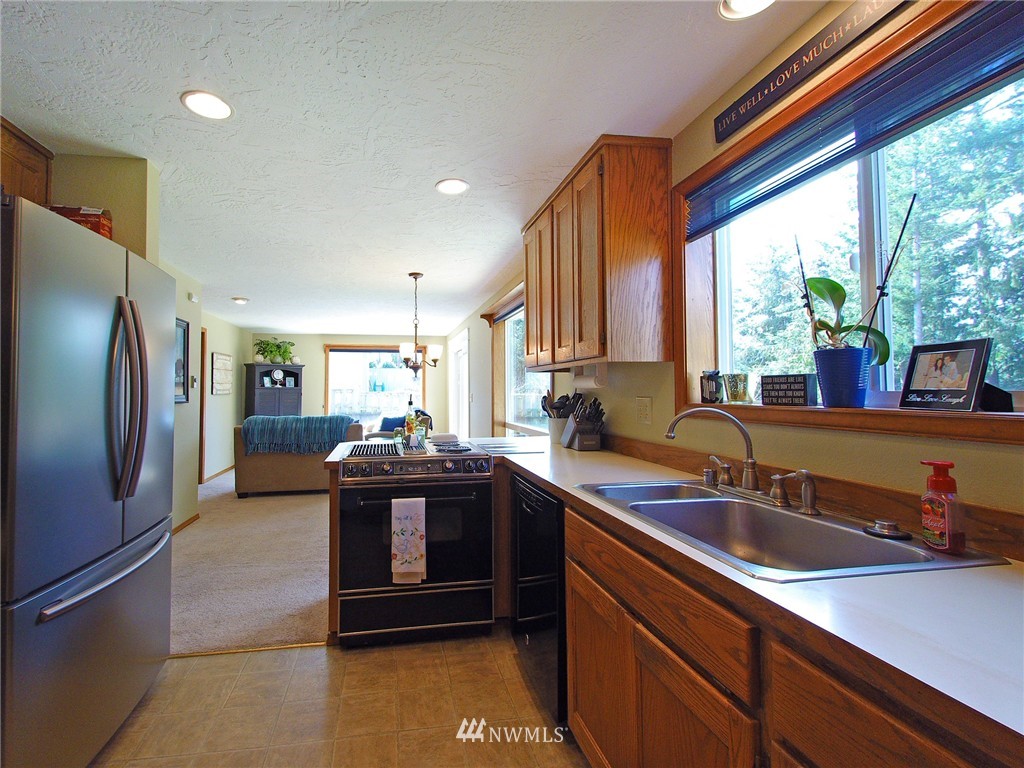 224 View Ridge Drive Port Angeles, WA 98362 - Photo 5 of 25 Gallery Image 5