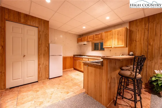 a bathroom with a sink and toilet