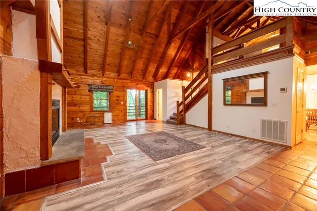 a view of an entryway of a house