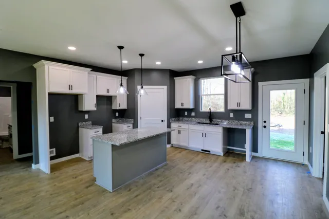 $309,000 | 507 Callahan Drive, New Johnsonville, TN 37134