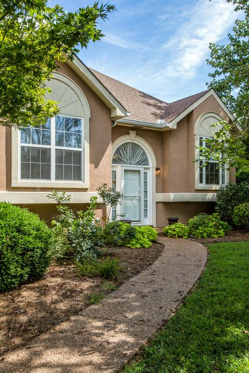 1248 Hunters Point Lane Spring Hill, TN 37174 - Photo 2 of 20