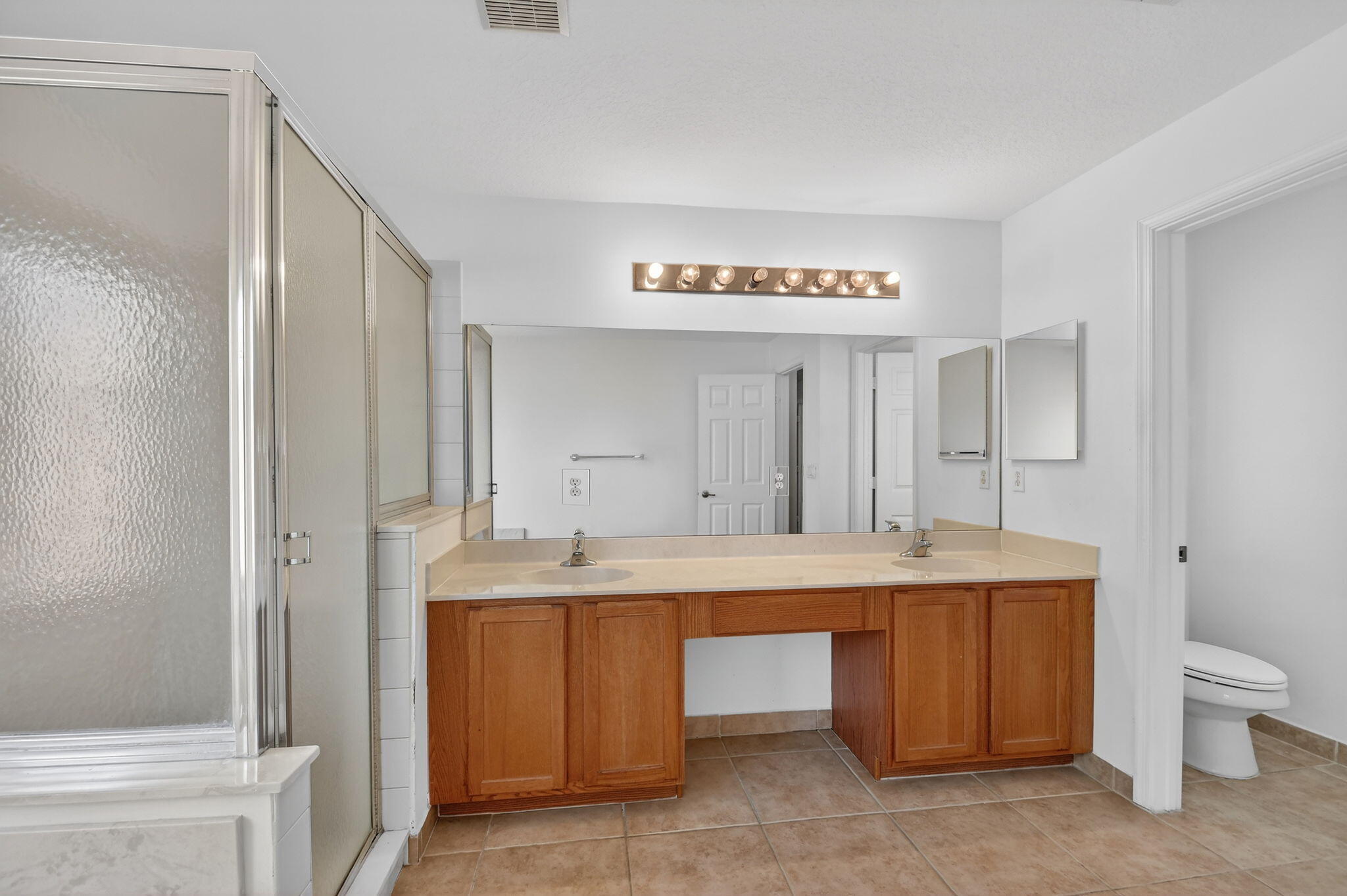 1053 Center Stone Lane Riviera Beach, FL 33404 - Photo 25 of 51 Master Bathroom