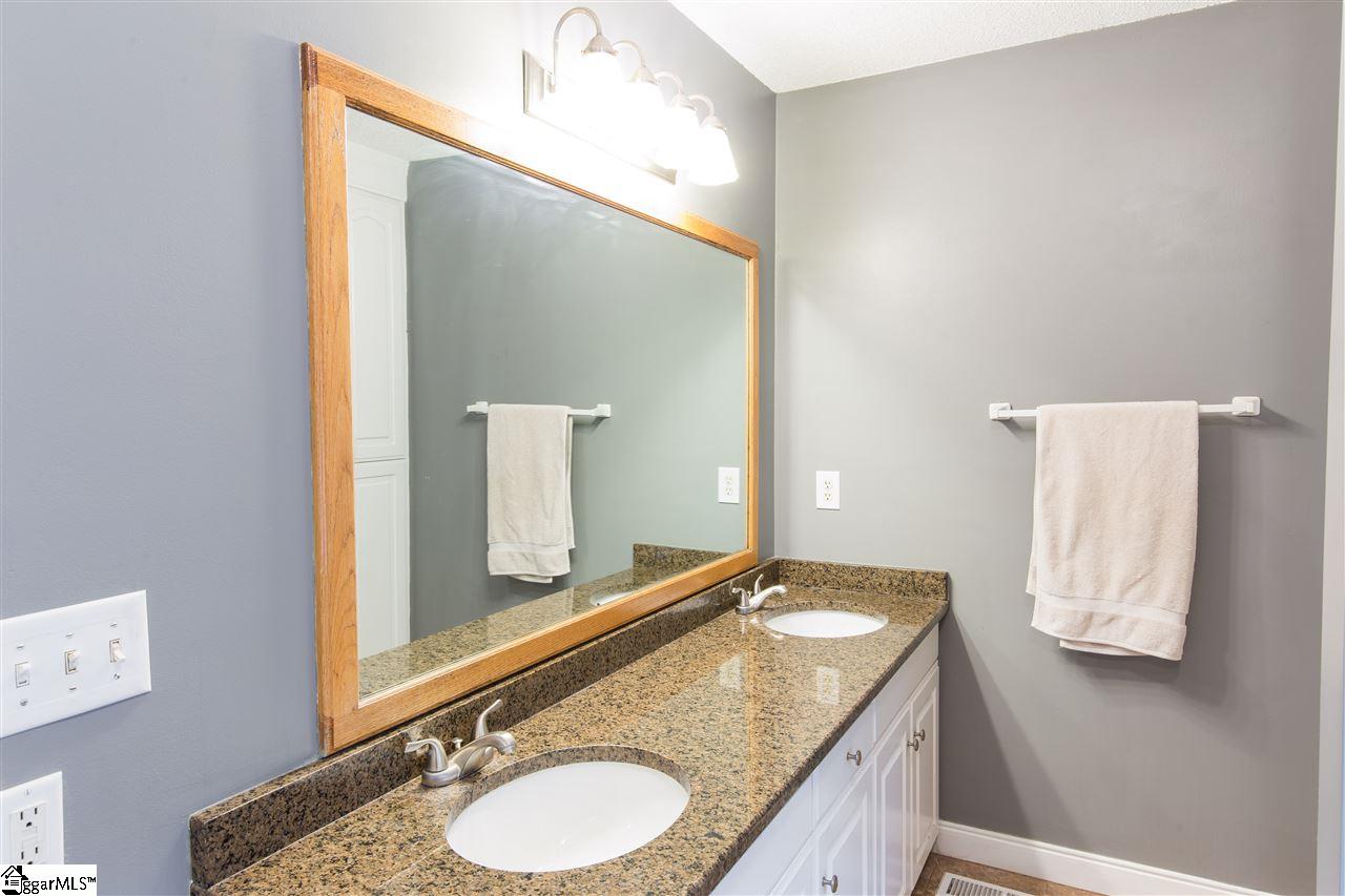 741 Woods Chapel Road Duncan, SC 29334 - Photo 24 of 35