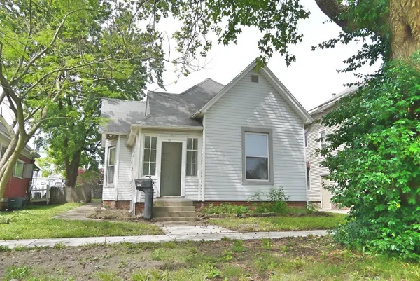 $64,999 | 1412 Edgar Avenue, Mattoon, IL 61938