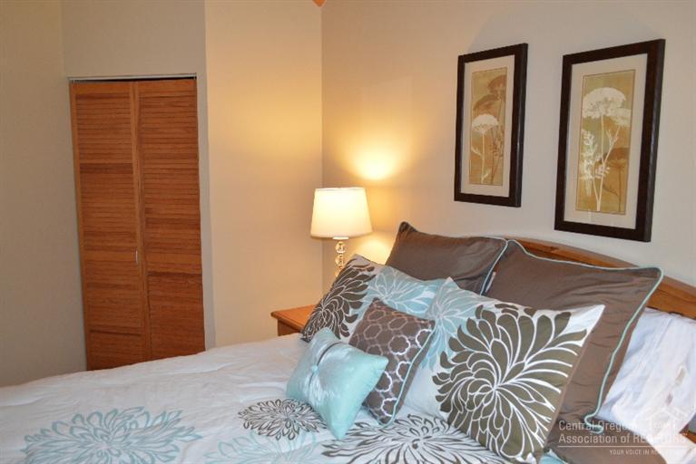 13621 Vetch, Unit 35 Sisters, OR 97759 - Photo 14 of 25 Additional Photo
