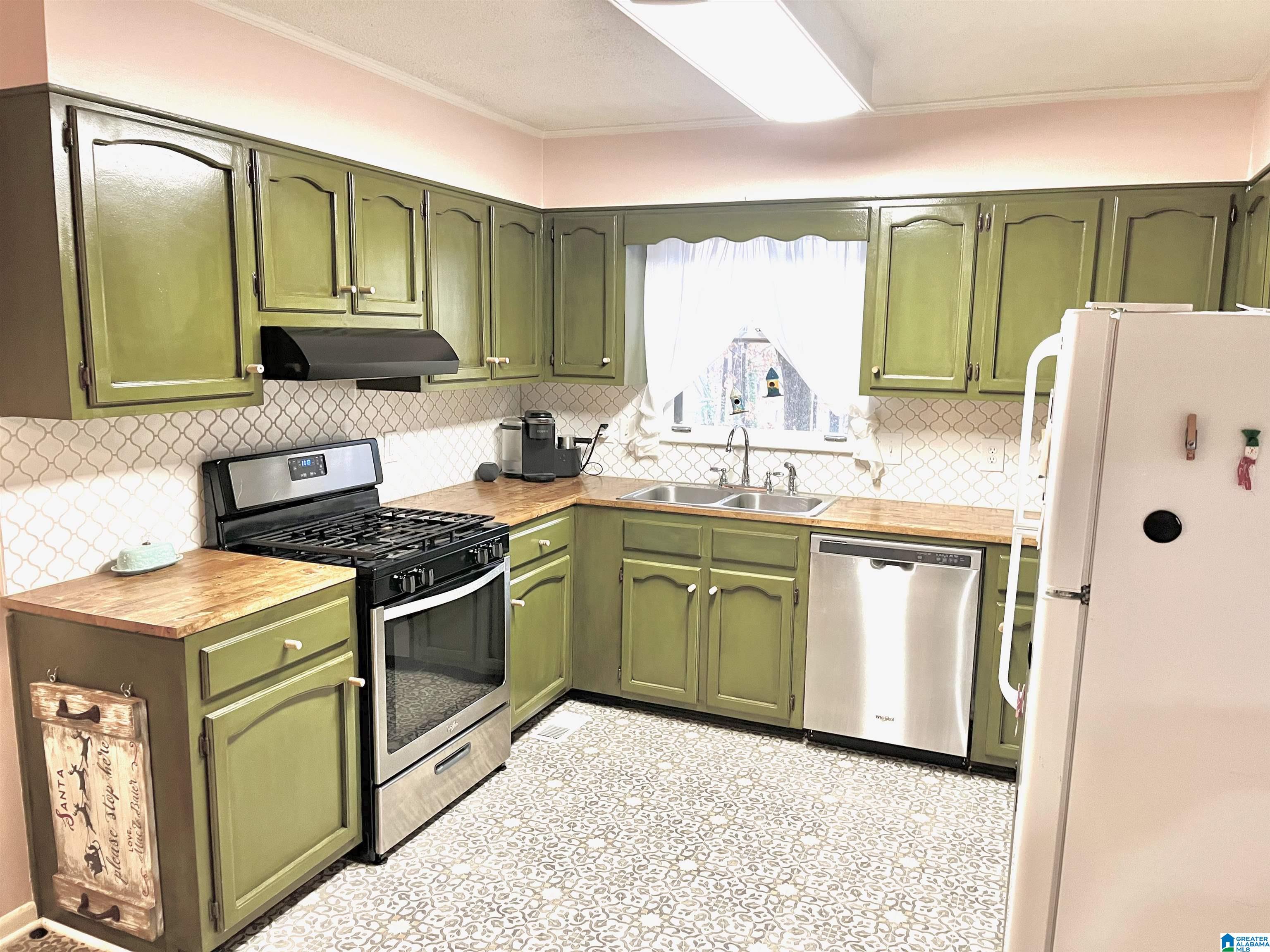2569 Chandalar Lane Pelham, AL 35124 - Photo 20 of 77