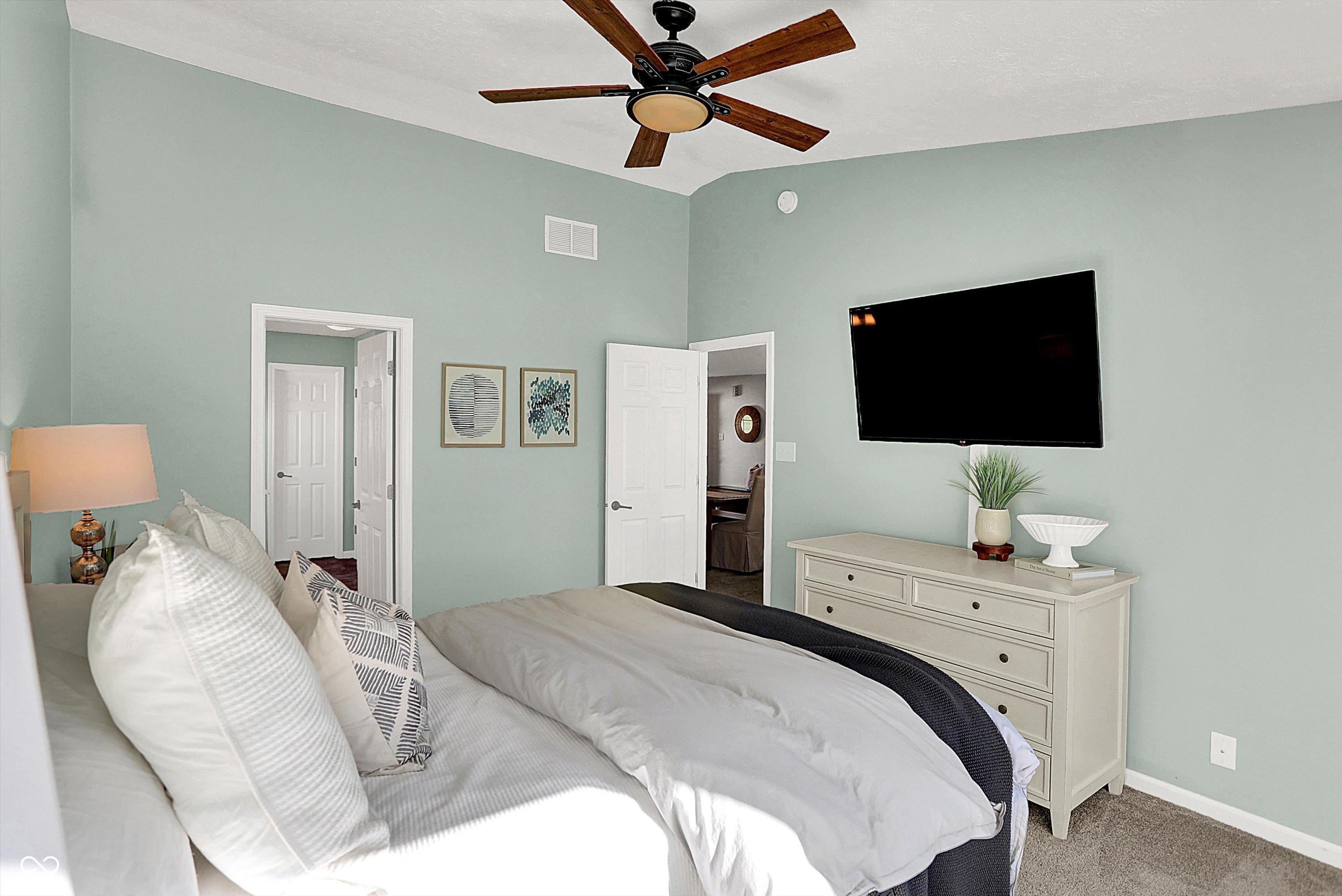 10737 Springston Court Fishers, IN 46037 - Photo 17 of 41