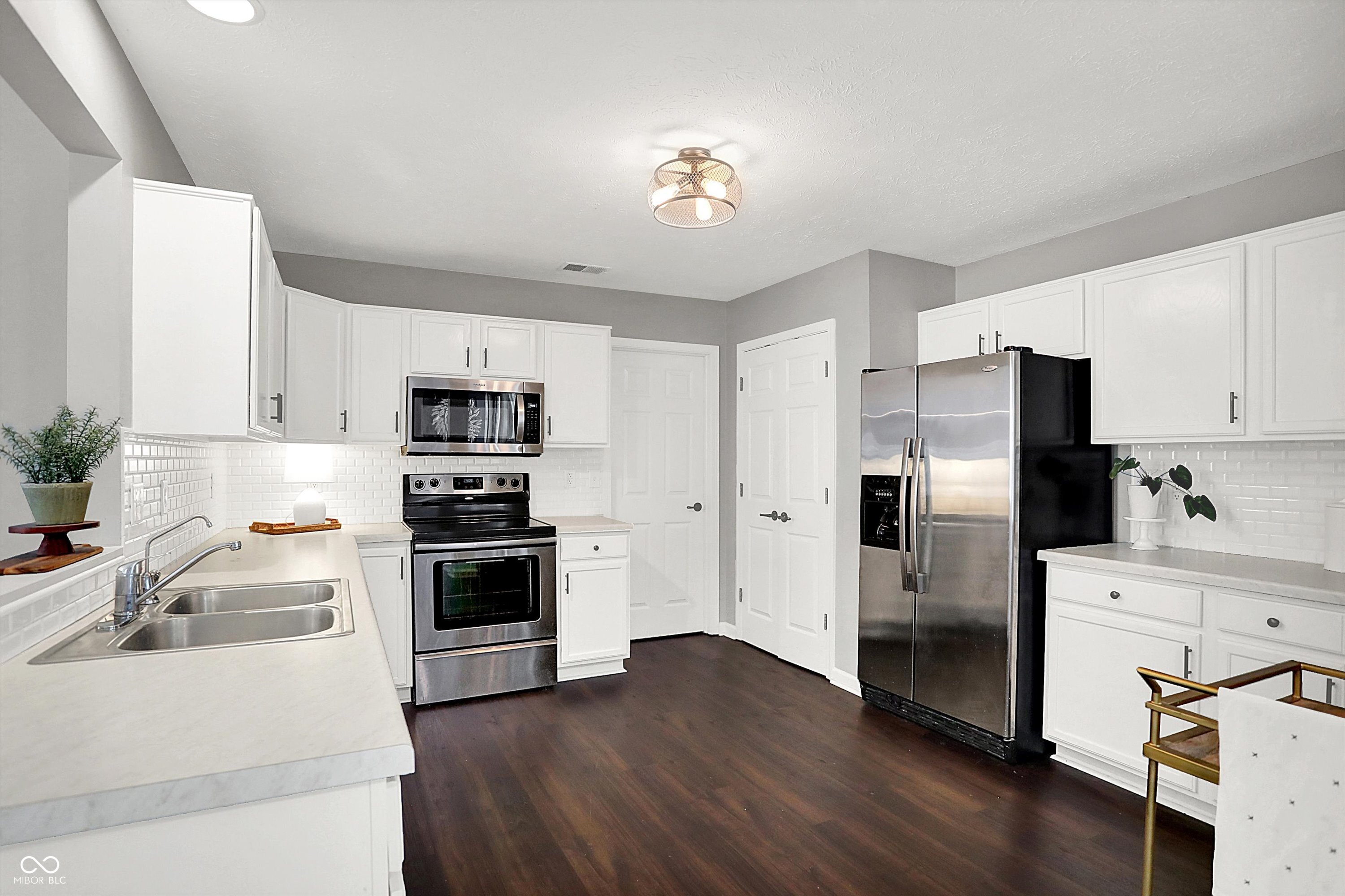 10737 Springston Court Fishers, IN 46037 - Photo 9 of 41