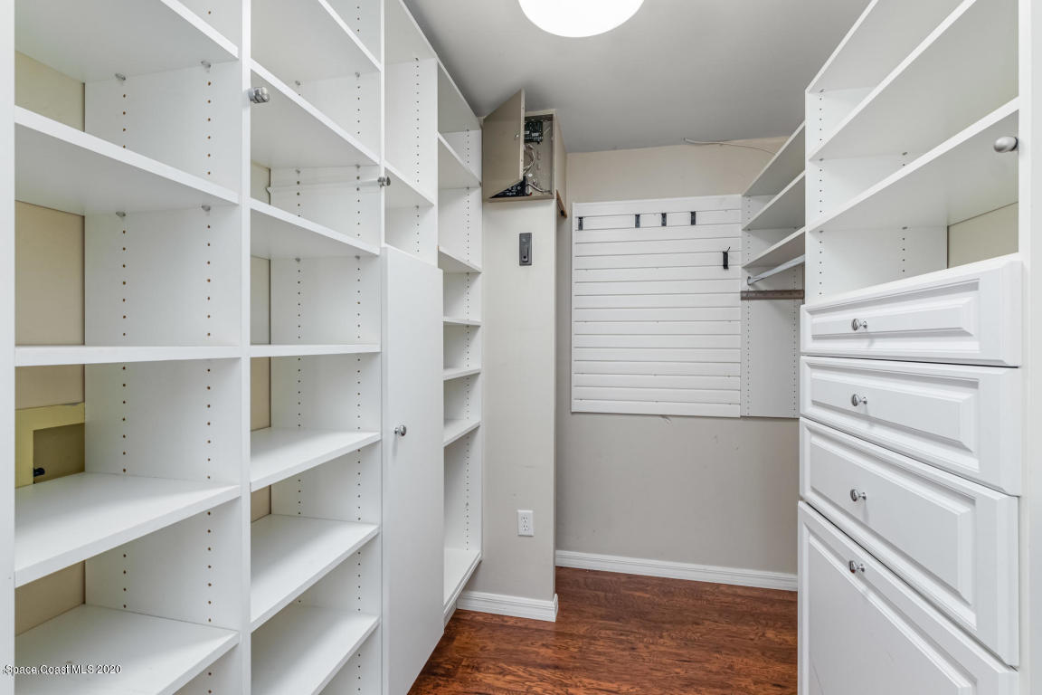 405 Sunset Boulevard Melbourne Beach, FL 32951 - Photo 12 of 26 Master closet