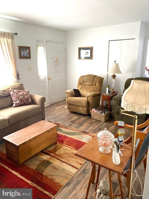 404 Punch Run Road Front Royal, VA 22630 - Photo 7 of 41 Living Room
