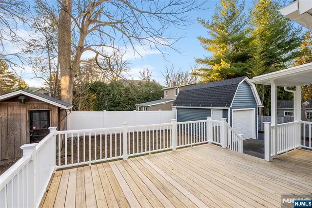 $959,000 | 16 Clarke Street, Closter, NJ 07624