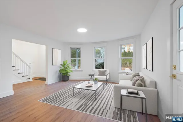 $959,000 | 16 Clarke Street, Closter, NJ 07624