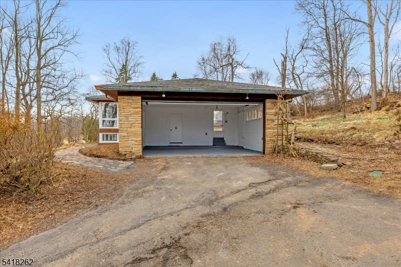 42 Stouts Road Skillman, NJ 08558 - Photo 14 of 32 Gallery Image 14