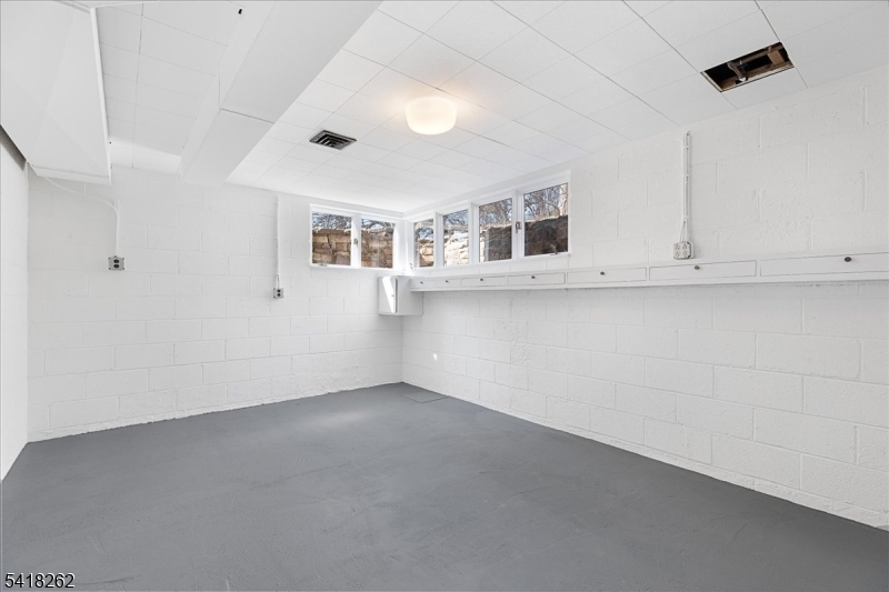 42 Stouts Road Skillman, NJ 08558 - Photo 27 of 32 Gallery Image 27
