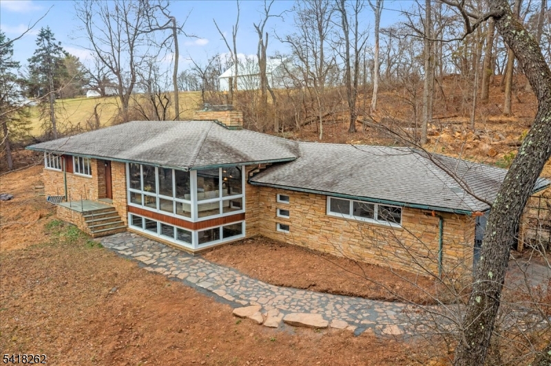 42 Stouts Road Skillman, NJ 08558 - Photo 4 of 32 Gallery Image 4