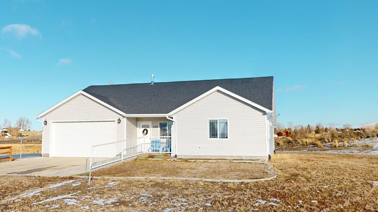 434 Spring Creek Parkway Spring Creek, NV 89815 - Photo 1 of 44 Gallery Image 1