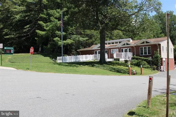 $5,500 | 8406 Rainbow Bridge Lane, Springfield, VA 22153