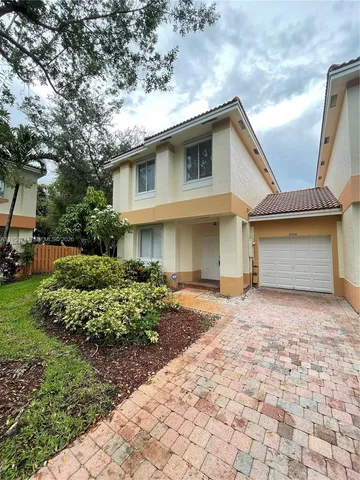 $3,150 | 6524 Hidden Cove Drive, Unit 14, Davie, FL 33314