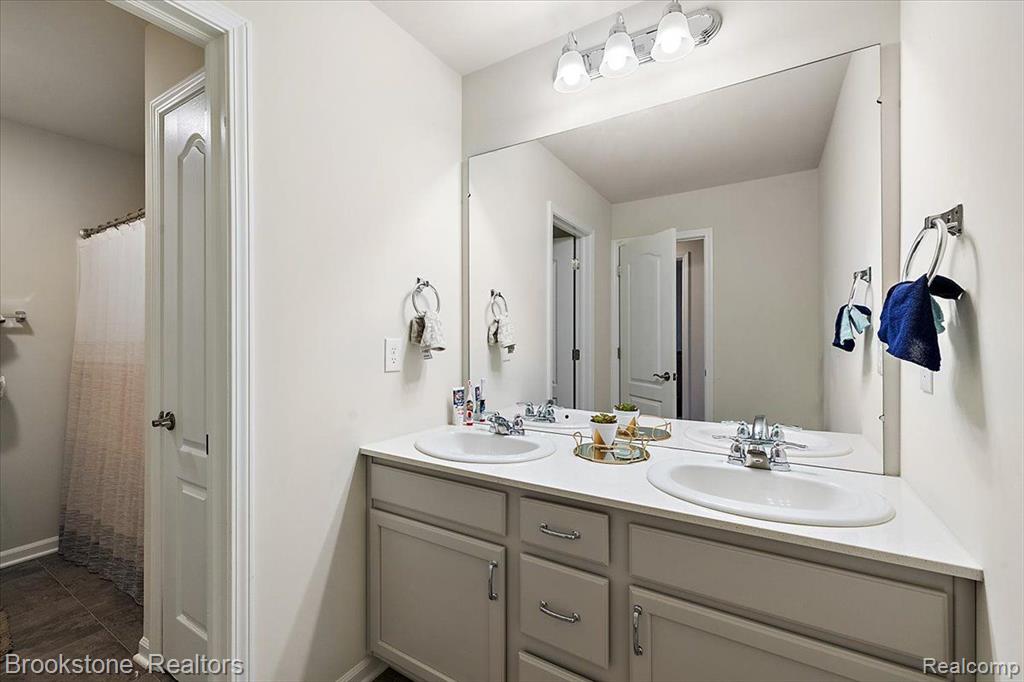 348 Strawberry Drive Rochester, MI 48307 - Photo 42 of 45