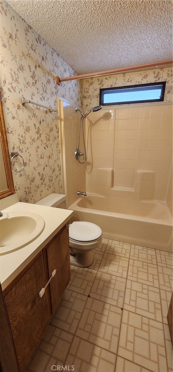 3589 West Wells Road, Unit 99 Blythe, CA 92225 - Photo 9 of 26 Bathroom 1