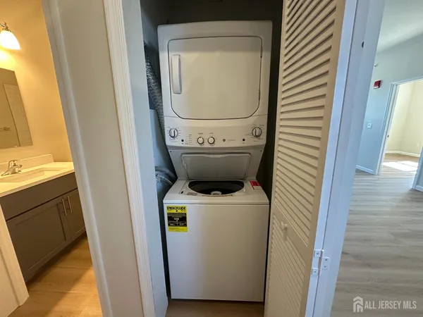 $2,600 | 88 Louis Street, Unit 5, New Brunswick, NJ 08901