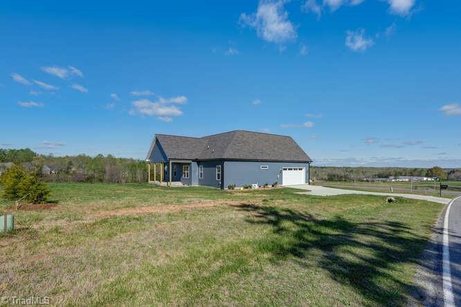 1252 Washburn Road Madison, NC 27025 - Photo 31 of 36