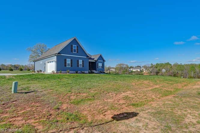 1252 Washburn Road Madison, NC 27025 - Photo 32 of 36