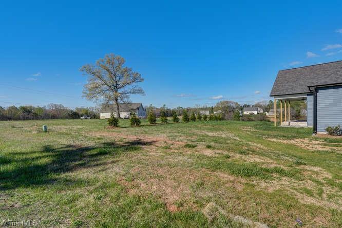 1252 Washburn Road Madison, NC 27025 - Photo 33 of 36
