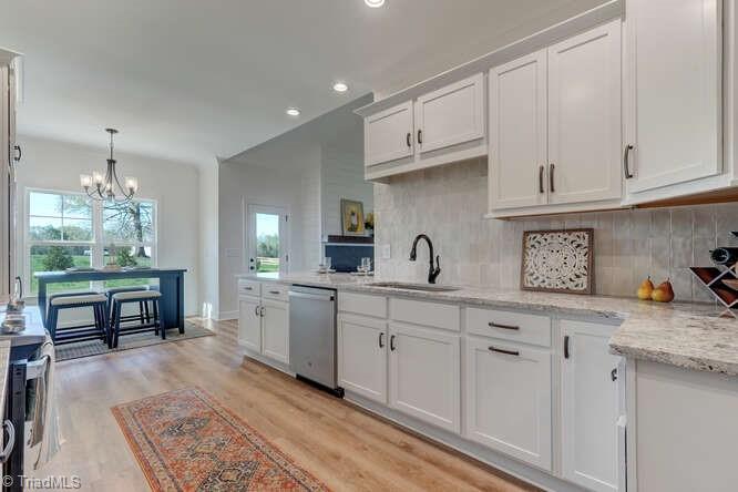 1252 Washburn Road Madison, NC 27025 - Photo 7 of 36