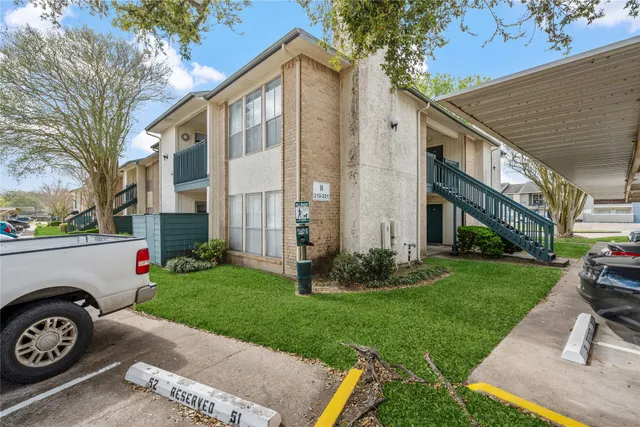 $130,000 | 250 El Dorado Boulevard, Unit 217, Webster, TX 77598
