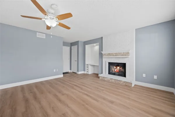 $130,000 | 250 El Dorado Boulevard, Unit 217, Webster, TX 77598