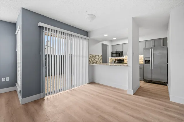 $130,000 | 250 El Dorado Boulevard, Unit 217, Webster, TX 77598