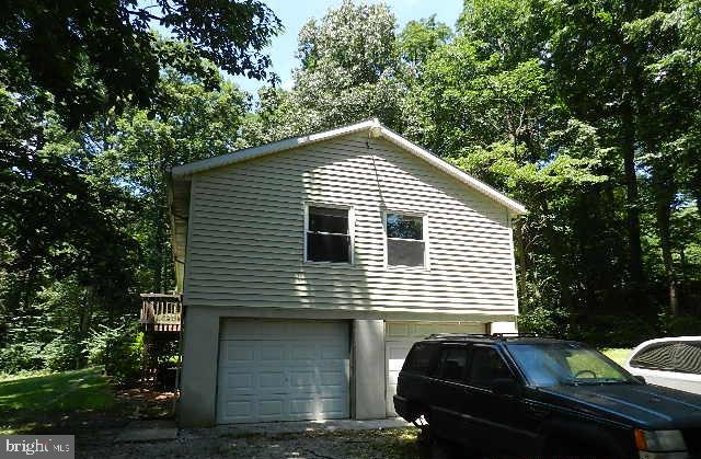 2770 Pine Tree Road Spring Grove, PA 17362 - Photo 3 of 20 Gallery Image 3
