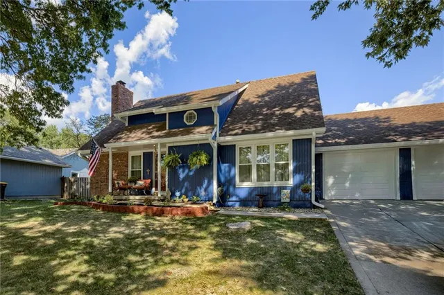 $420,000 | 129 Crestview Court, Lansing, KS 66043